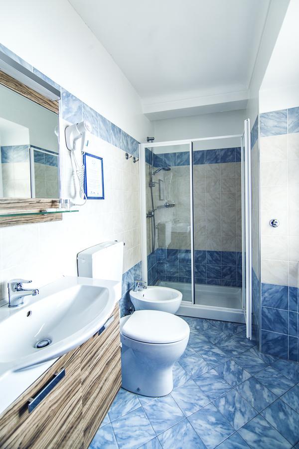 Hotel Centro Torre Pellice Buitenkant foto